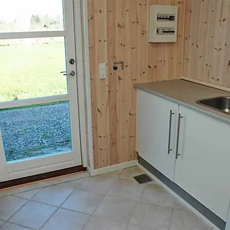Three-bedroom Holiday Rorsangervaenget 01 *