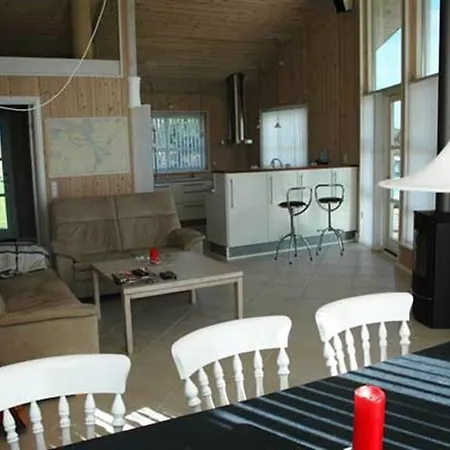 Three-bedroom Holiday Rorsangervaenget 01 펜션 Bogø By